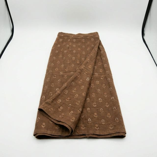 ສິ້ນ ຜ້າຝ້າຍ ສີນ້ຳຕານ ລາຍດອກ